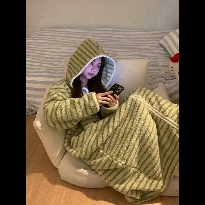 Striped Robe Women Korean One Piece Pajamas Hooded Nightgown Winter Zipper Fleece Thickened Warm Loungewear Home Suit 20250New C251115