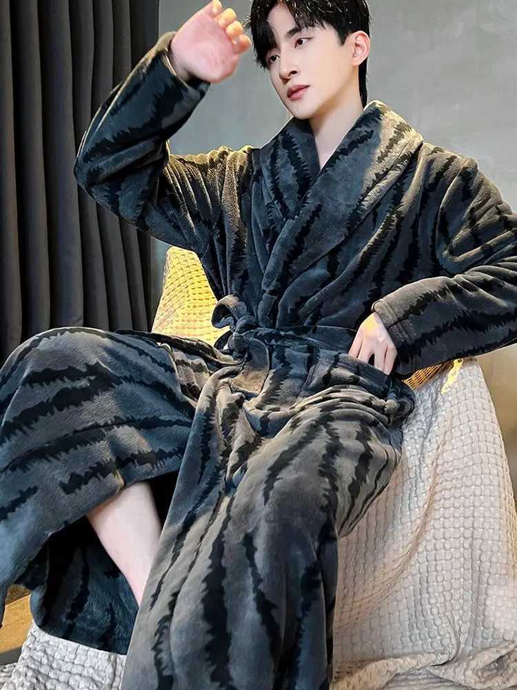 Zebra Stripes Robe for Men Sleepwear Belt Bathrobe Winter Night Wears Warm Fleece Pajama One Piece Nightgown Homewear 2024 New C251115