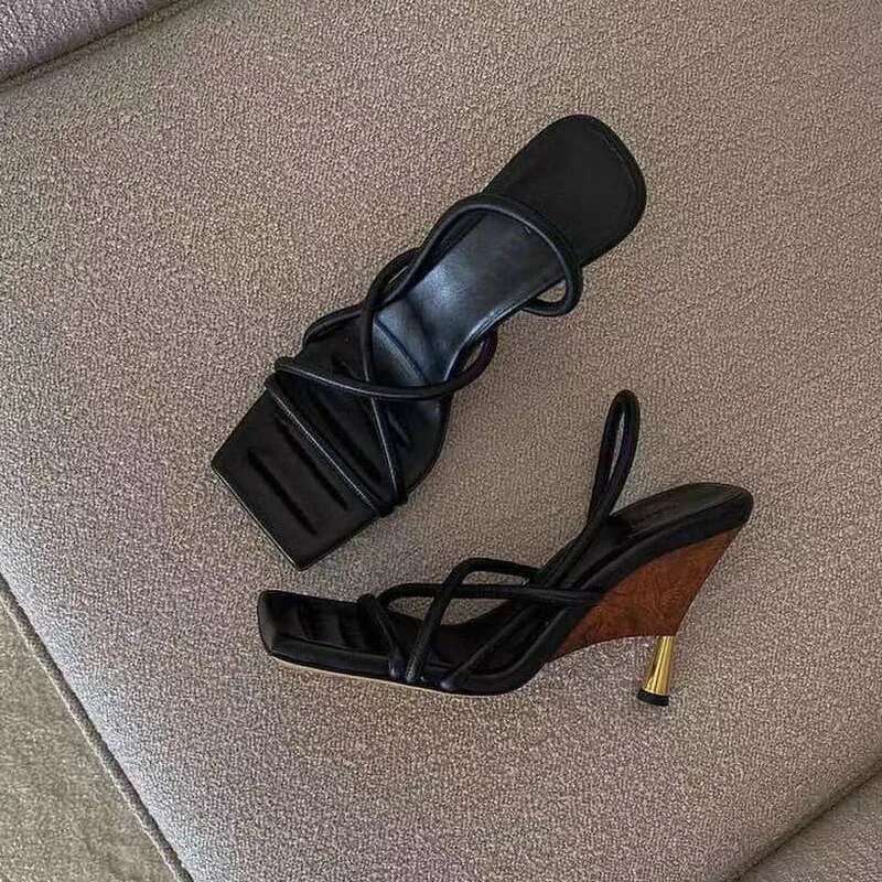Very small designer brand, elegant and simple atmosphere, wood grain wedge sandals, cross-strap shaped high heels sandals