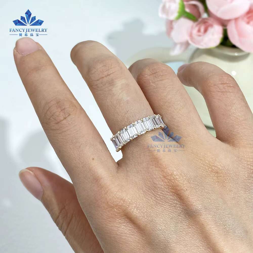 2025 NEW 18k Solid Gold Diamond Wedding Cushion Emerald Shape Ring 4ct 5ct Solitaire Diamond Ring Moissanite Jewelry Rings