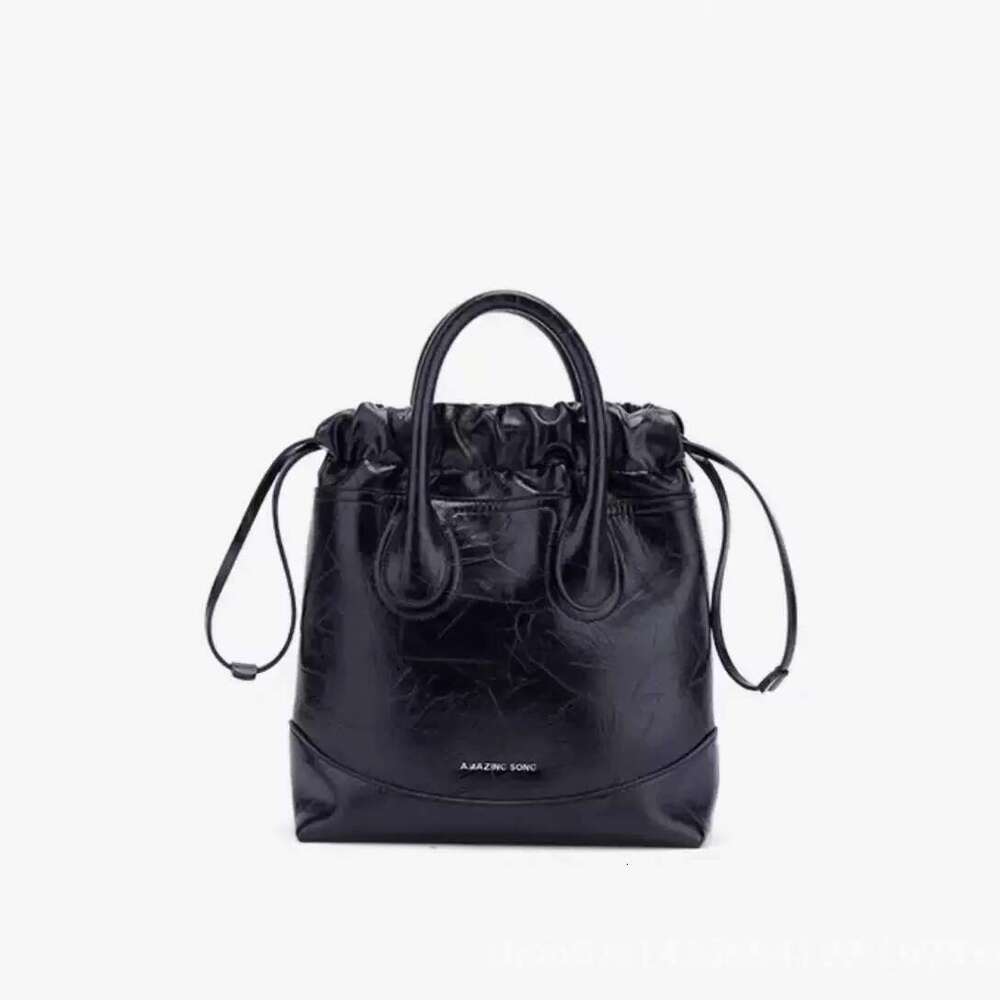 As Stray Bag Women's New Fashion Premium Shoulder Cowhide Portable Crossbody Commuter Versatile Chain Backpack Black