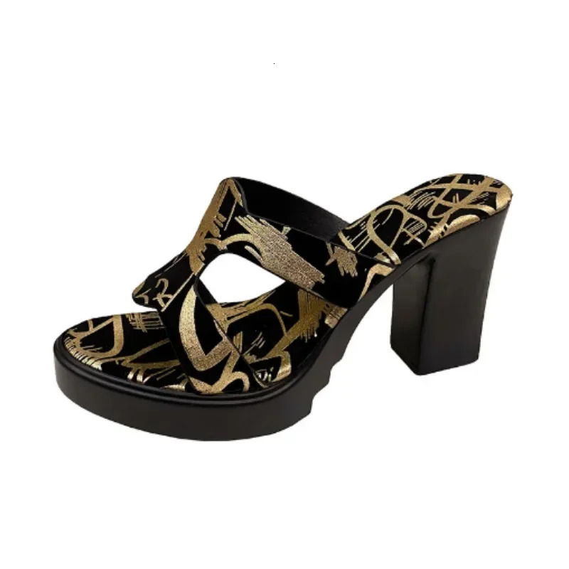 Womens High Heels Sandals Fashion Platform Simple Sexy Casual Wedge shaped Womens Slippers Womens Sandals Tendencia 250411