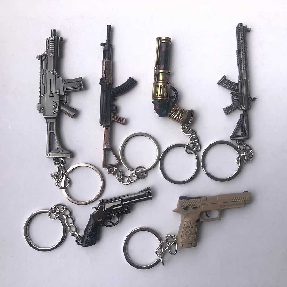 Mini Gun Model Keychain Weapon G36c MK47 M500 81-1 P320-M17 M92A1 M16A4 Boys Bag Keychain Mens Gift Series M250415