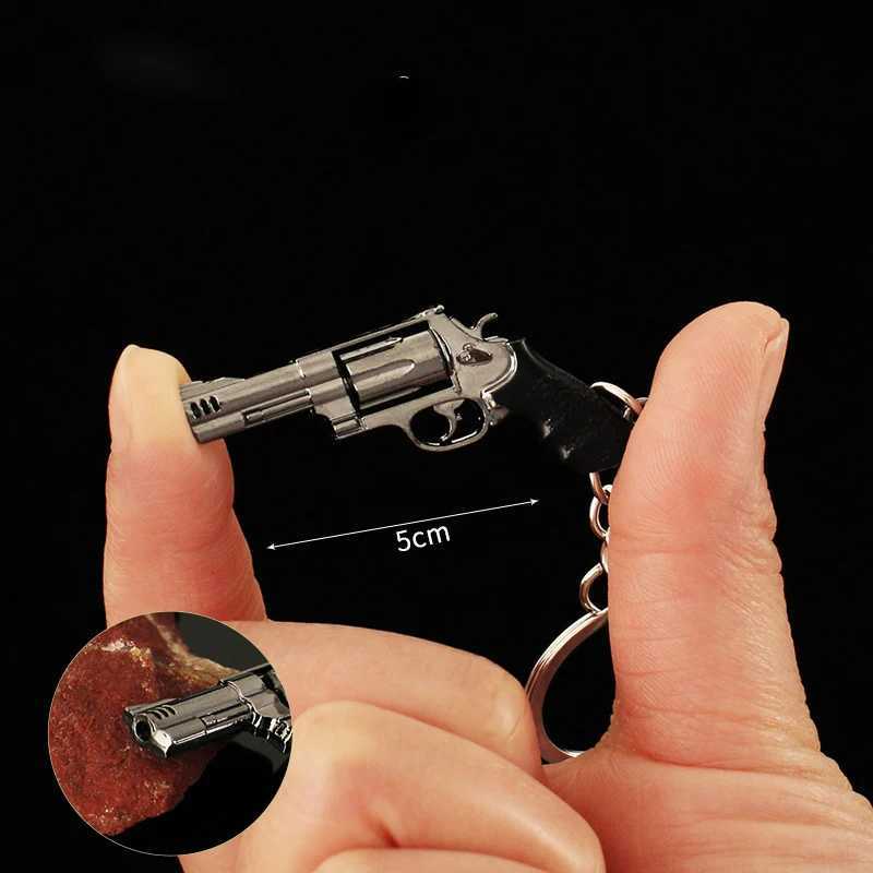 Mini Gun Model Keychain Weapon G36c MK47 M500 81-1 P320-M17 M92A1 M16A4 Boys Bag Keychain Mens Gift Series M250415