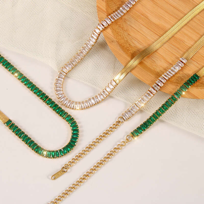 Fashionable ins stainless splicing zircon gold-plated titanium steel blade necklace collarbone chain