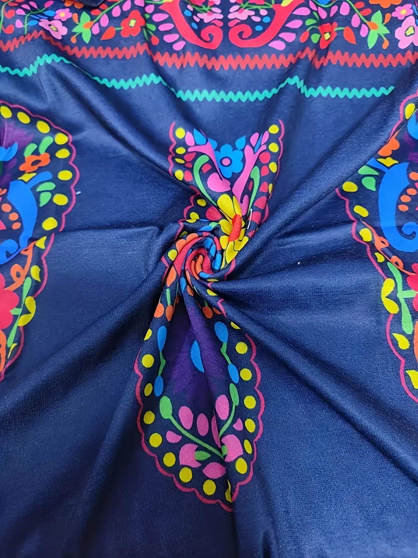 Plus Size Boho T-shirt Womens Plus Floral Print Short Sleeve Round Neck Slight Stretch T-shirt 250415