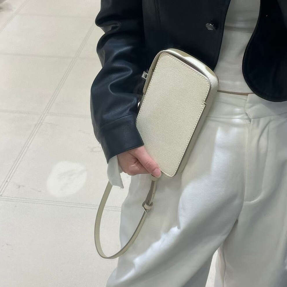 Mm Women's Bags Metal Buckle Phone Cowhide Crossbody Small High-End Texture Mini Women's Bag, Simple And Versatile Leather Backpack