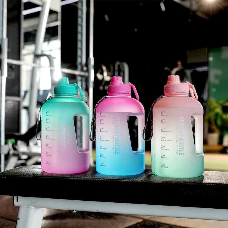 22L Large Capacity Water Cup Sports Fitness Gallon Straw Big Water Bottle High Temperature Resistant Plastic Ton BarrelW251114