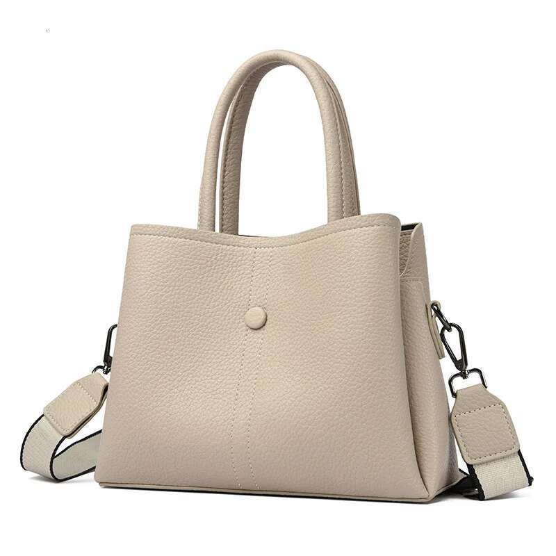 The New Wide-Strap Crossbody Bag In 2025, Fashionable Versatile Designer-Style Shoulder Bag, Is A Simple And Elegant Ladie