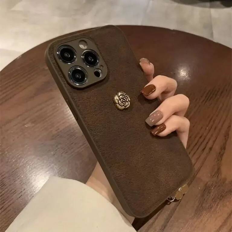 3D Camellia leather Phone Case For iPhone 17 17promax 16 16pro 15 Pro Max 14 13 12 11 16promax Shockproof Silicone Cover