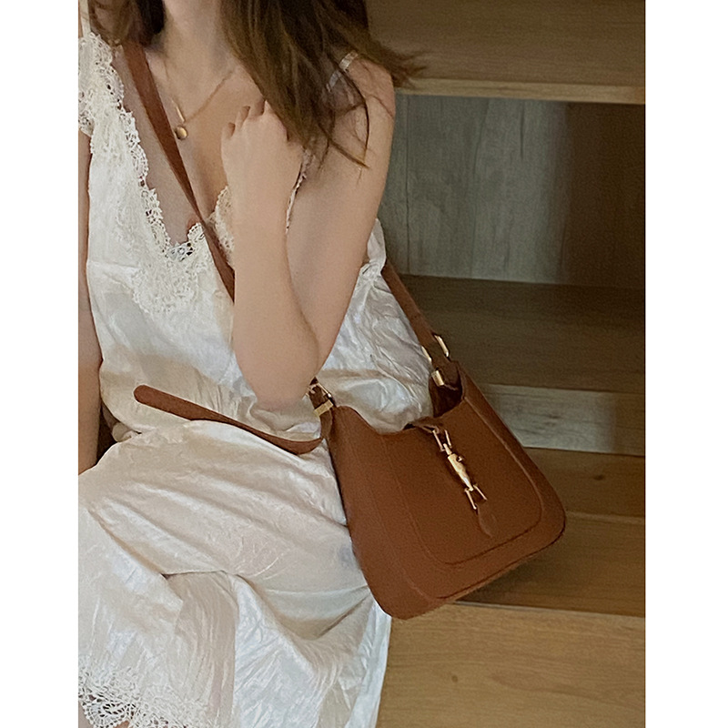2025 NEW Shoulder Bags Spring Underarm Fashion Single Crossbody Simple And Generous Solid Color Messenger Handbag Women's Small Bag fashionable h