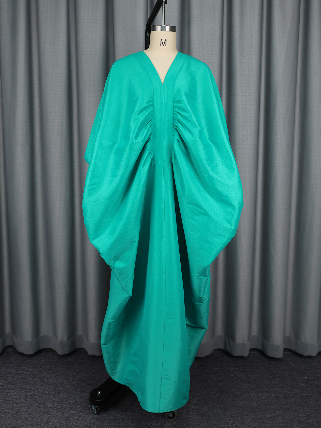 Elegant Long Loose Bubu Dresses African Ruched Batwing Sleeve V Collar Plus Size for Women AM050759