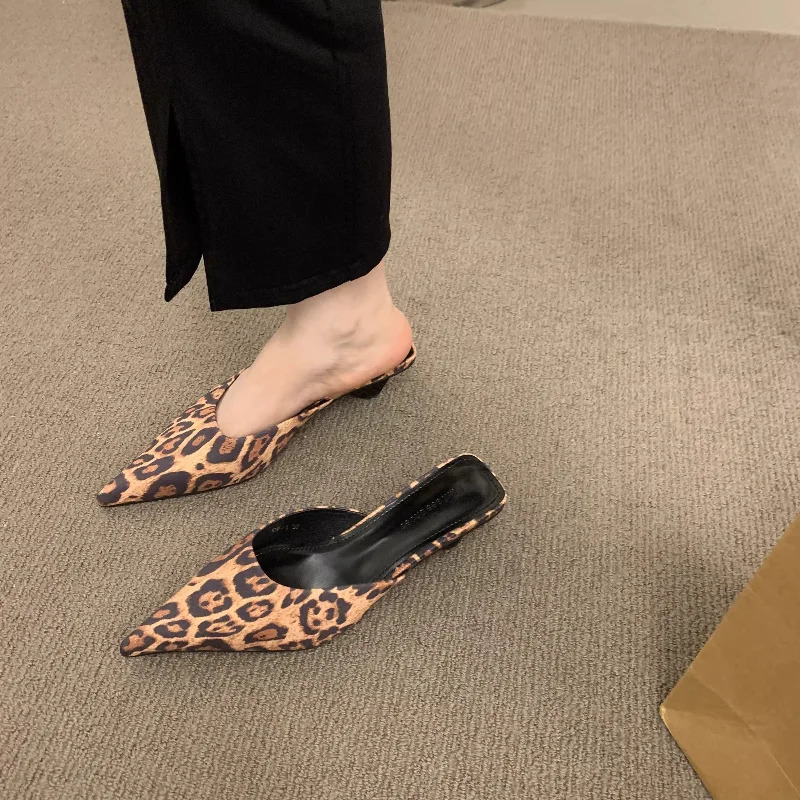 Pointed Toe womens mule slider fashionable candy color womens elegant dress sandals square low heel slider shoes 250411