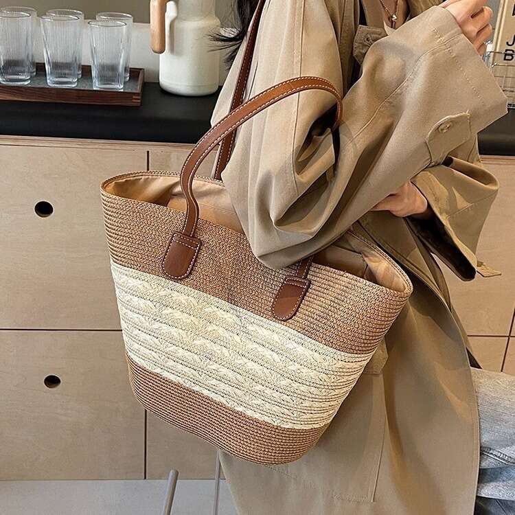 Handmade Beach Bag Fashionable Striped Grass For Summer 2023, New High-Capacity Artistic Style Woven Single Shoulder Portable Women's Bag Kq2