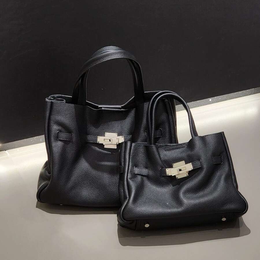 Top layer T cowhide high-end sensory communication crossbody simple hand-held shoulder large capacity bag, new model