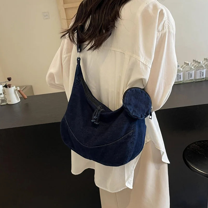 Womens Retro Cowboy Cloth Bag Casual Communicating Shoulder Bag Large Capacity Cross Bag Adjustable Shoulder Strap 250410