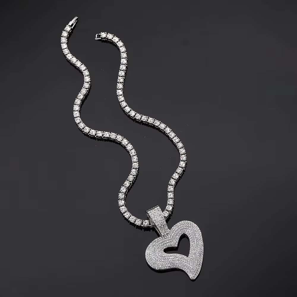 DHcollection Hip Hop 5MM Iced Out Rhies Tennis Chain With Pink Heart Pendant Bg Necklaces