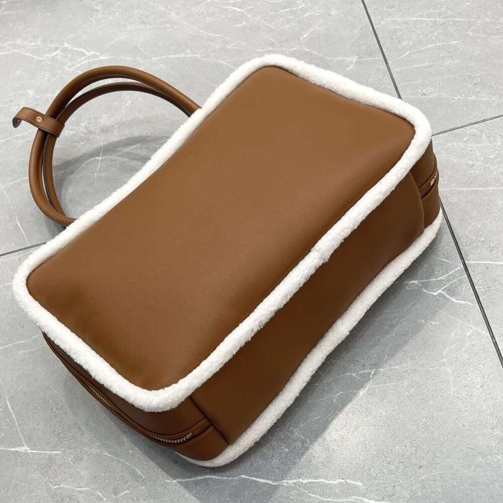 Mm Women's Bags Internet Celebrity's Casual Versatile Cowhide And Wool Shoulder Under Arm Briefcase, Tote Bag, Cute For Women