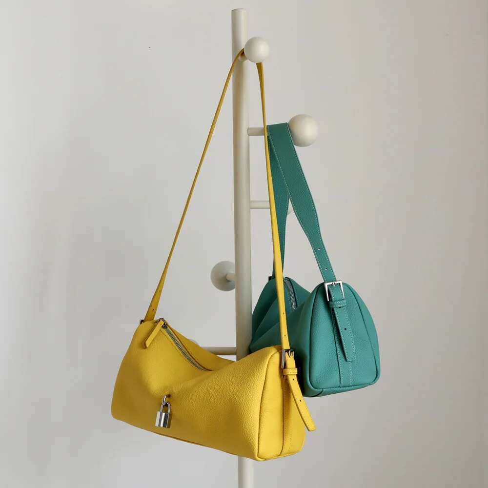 Genuine Women's Free Lettering New One-Shoulder Armpit Soft Leather Oblique Span Pillow Bag High Quality Women