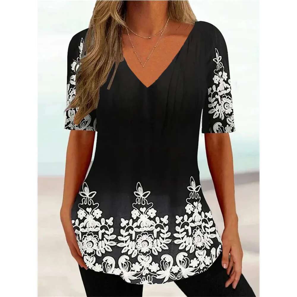 New Women's T Shirt Relaxed Ladies Clothes Blouse V-neck Fashion Short Sleeve Tees Female Oversized Sweatshirt Loose Pullover