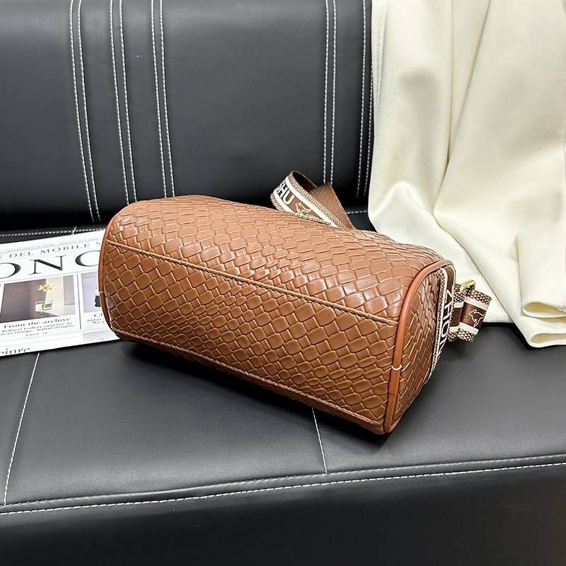 Leather Women's Shoulder Crossbody Pillow Barrel Woven Bag