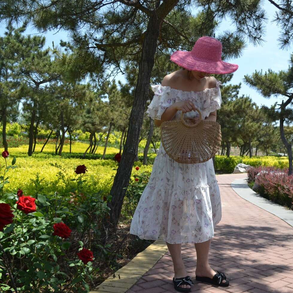 Handmade Beach Bag 2025 New Straw Shoulder Bag Paper Rope Hollow Round Bucket Kq2