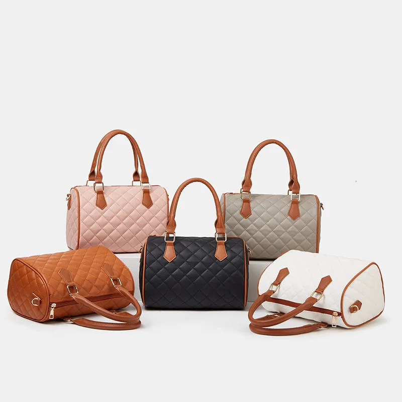 Fashion Casual Underwear Single Shoulder Pillow Bag Shoulder Strap Letter Printed Handheld Horizontal Bag Bag 250410