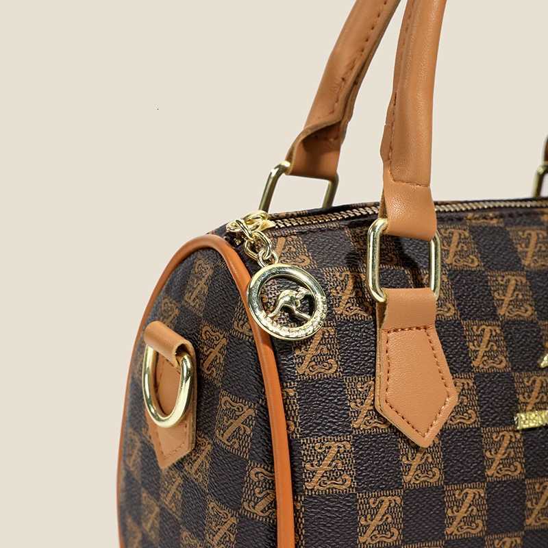 New vintage printed Boston handbag trendy bags versatile messenger bagW251115