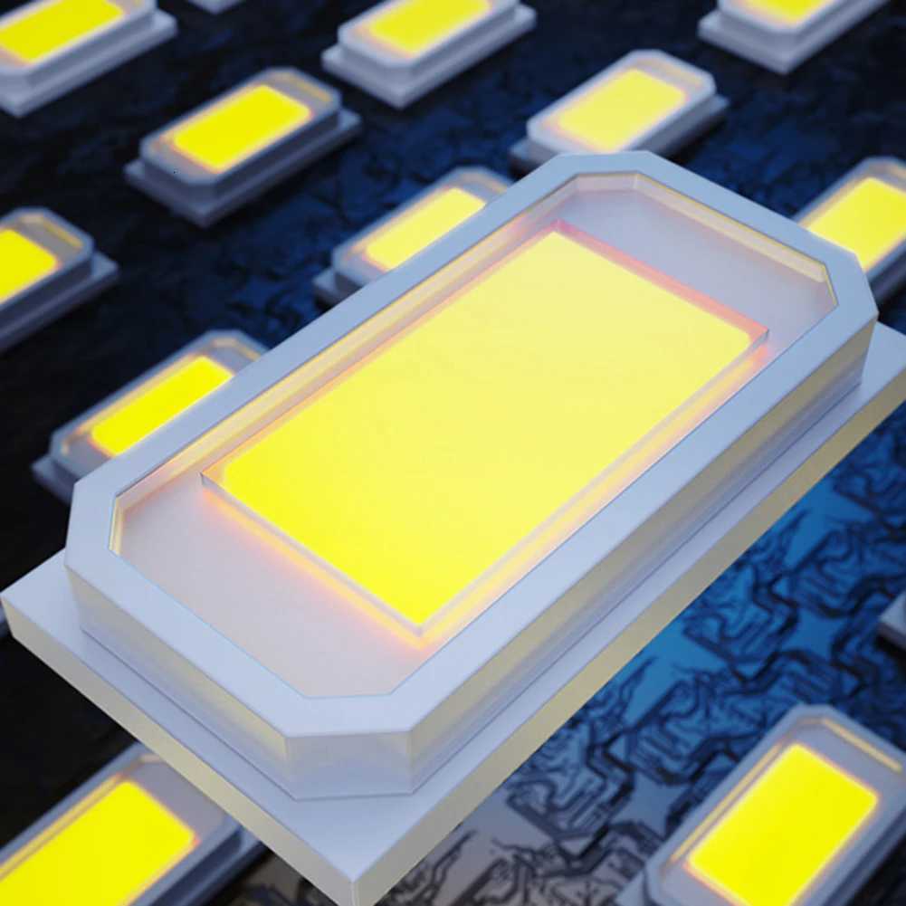 Powerful Solar Spotlight Waterproof Solar Camping Lantern Long Range Handheld Spotlight Torch Super Bright for Outdoor Emergency M251115