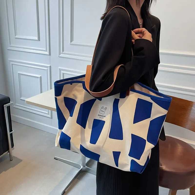 Luxury designer large capacity handbag for women 2023 checkered pattern trend designer shopping bag shoulder shopping bag W250415