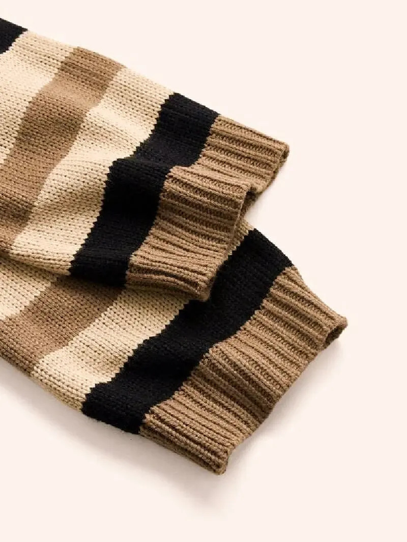 Womens sports shirt with striped pattern and drop shoulder super crop no Kami 250407