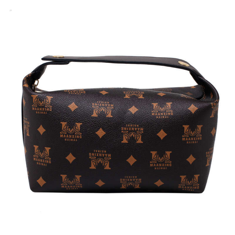 Makeup high appearance outings, 2024 new print, convenient travel, large capacity skincare storage bag for carrying with you