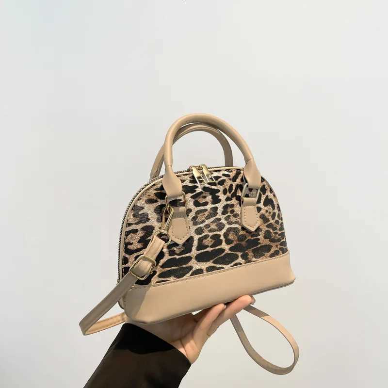 2025 Shell Shaped Shoulder Bag Elegant Leopard Print Crossbody Purse Stylish Womens Work Tote Fashionable Minimalist HandbagW251115