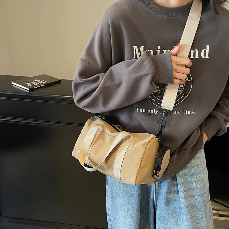 1 large capacity bag womens nylon cross body shoulder bag Versatile Communicating handbag pillow shoulder bag 250410