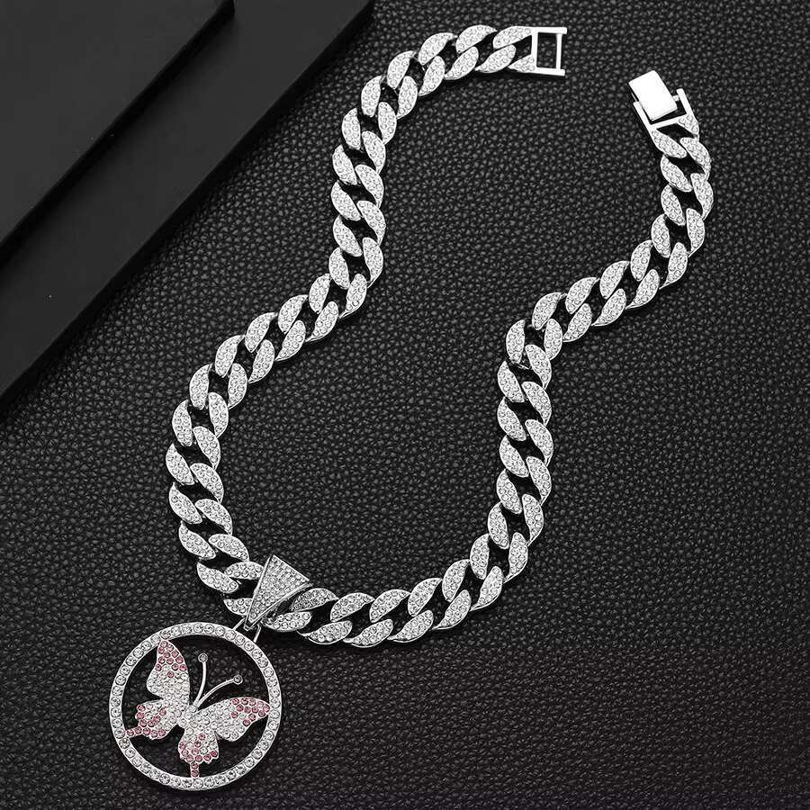 DHcollection Pink Butterfly Pendant Hip Hop Alloy Charm 15mm Cuban Chain Sier Plated Necklace
