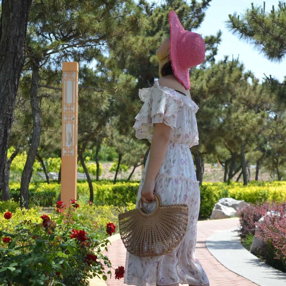 Handmade Beach Bag 2025 New Straw Shoulder Bag Paper Rope Hollow Round Bucket Kq2