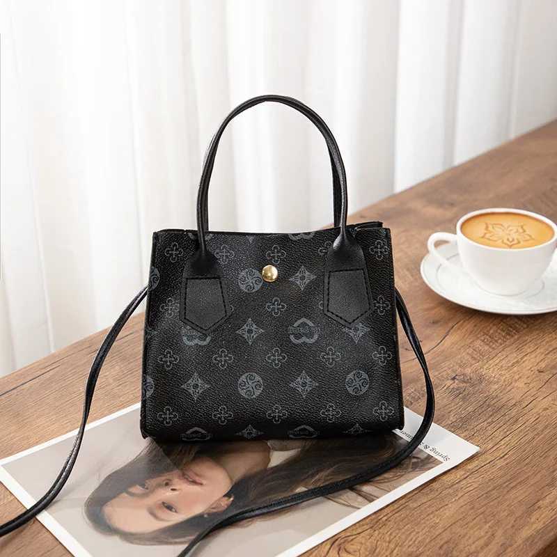 Urban Minimalist Retro Printed Shoulder Bag Mini Contrasting Bags Fashionable Large Capacity Diagonal Cross HandbagsW251115