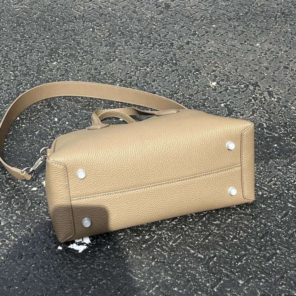 Mm Women's Bags Head Layer Cowhide Boston Bowling Tote Large Capacity Crossbody Shoulder Bag, High-End Leather Women's Bag