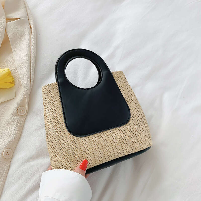 Handmade Beach Bag 2024 Summer Contrast Spliced Grass Large Capacity Handmade Woven Bag Simple And Fashionable One Shoulder Handbag Kq2