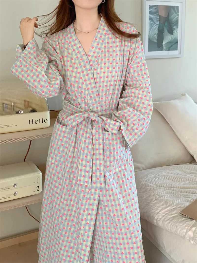 Women Robe V-Neck Sleepwear Heart Print Bathrobe Kimono Robes with Belt Korean Night Dress Bridesmaid Dressing One Piece Pajamas C251115