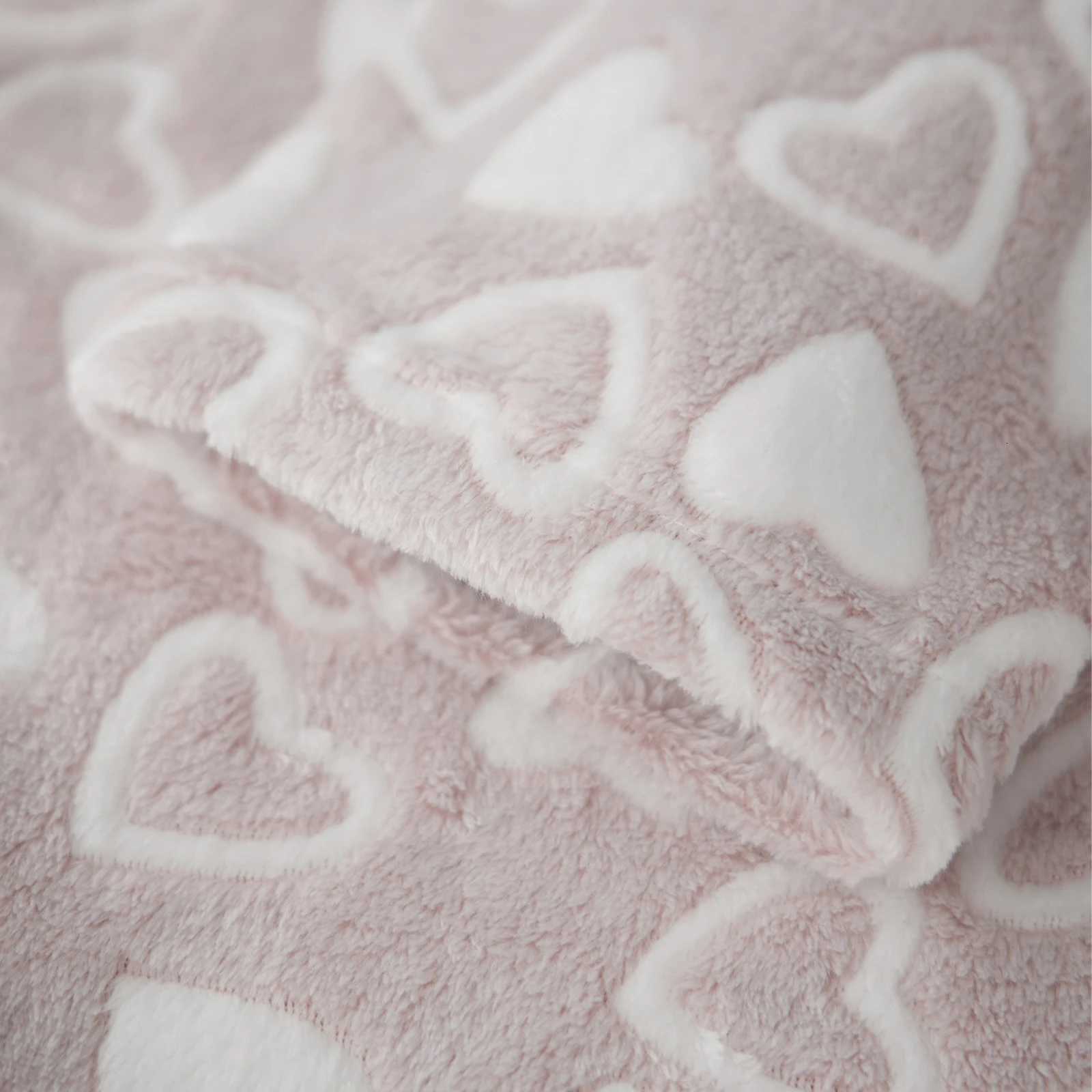 2025 New Fashion Womens Thick Flannel Bathrobe Heart Print Long Sleeve Fuzzy Plush Shawl Collar Bath Robe with Belt C251115