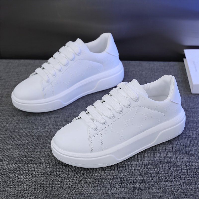 Men's and women's spring and summer new breathable printed little white shoes men's thick sole trend couple board shoes 2025s hot