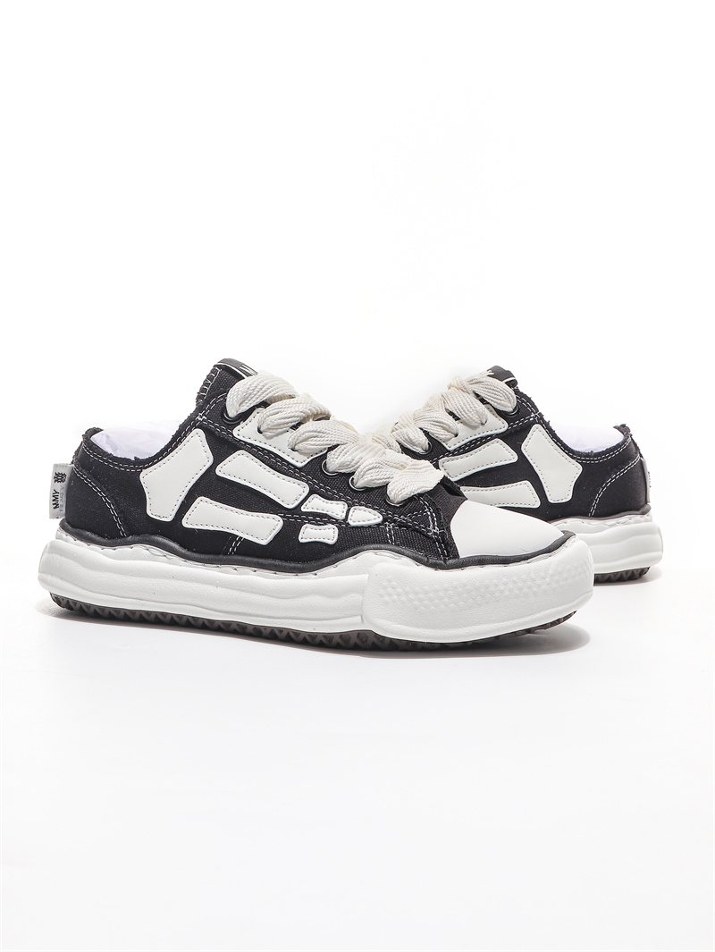 2025 new Dissolving shoe co-branded bone shoe thick-soled sports skate shoes TK best-selling same style suitable for couples and versatile