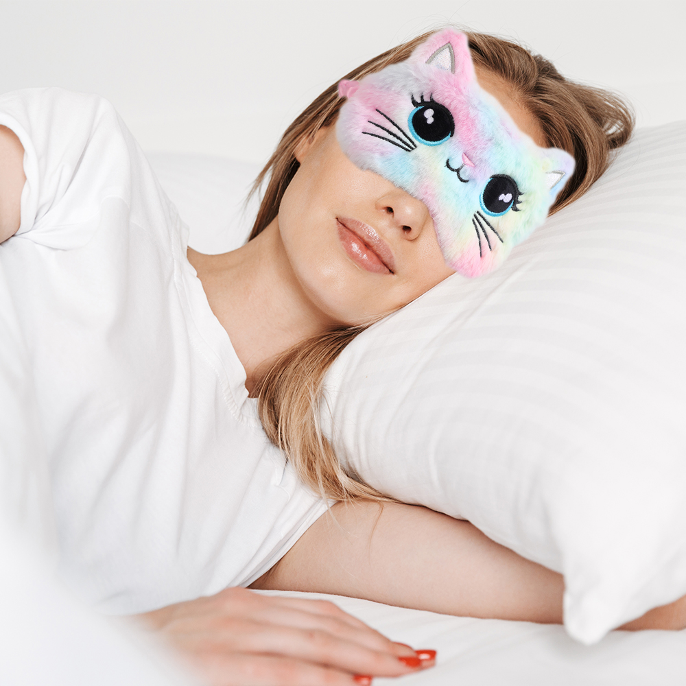 Soft and colorful plush eye mask for sleep, cute cartoon-style girl unicorn, gradient colored plush eye protector for eyes