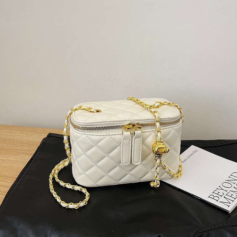 Spring and summer new niche box golden ball diamond grid chain small square bag, women's 2025 mini texture single shoulder crossbody bag