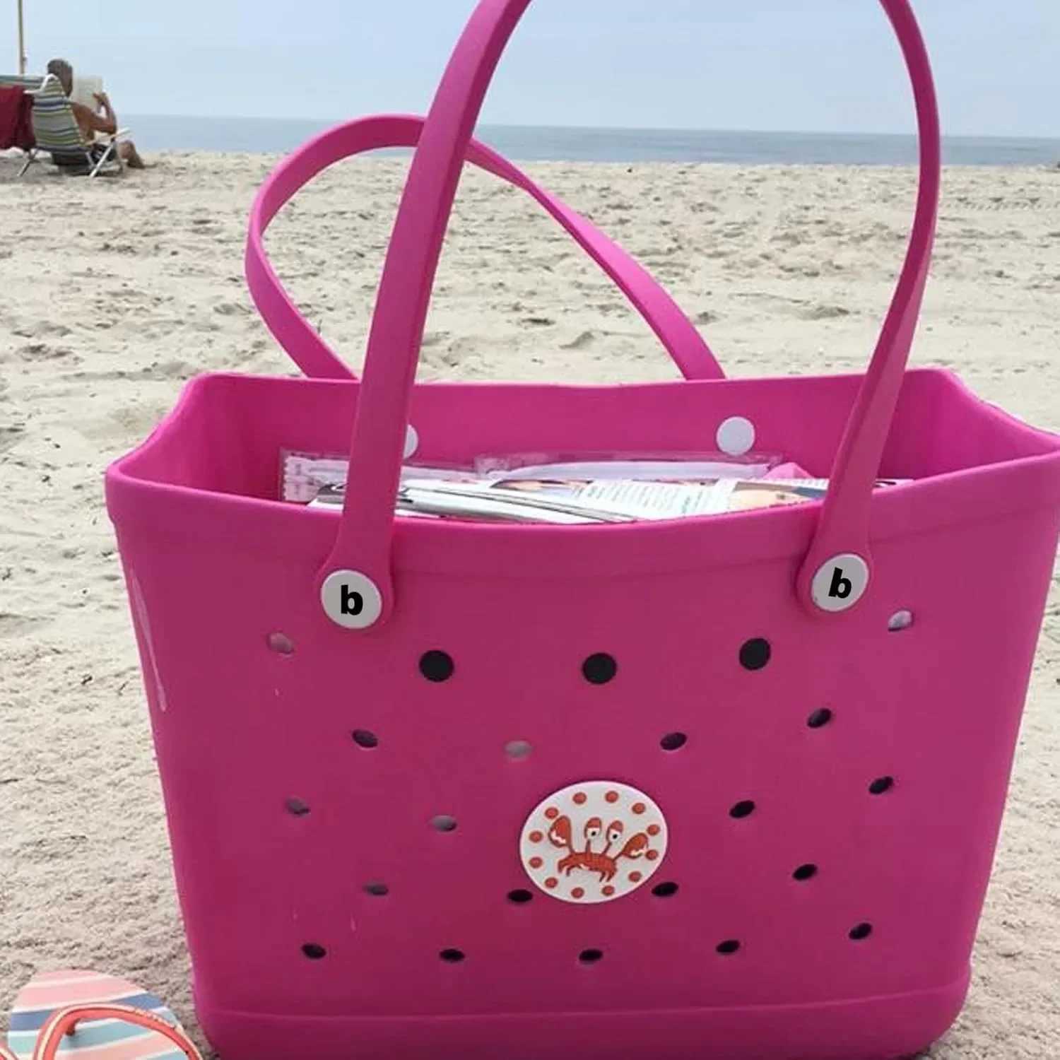 New Fashion Outdoor EVA Beach Bag with Enhanced Storage Capacity Square Hole Beach Bag W250415