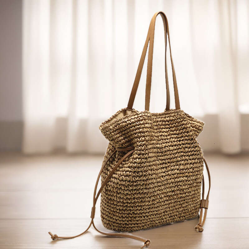 Handmade Beach Bag 2024 New Drawstring Hook Single Shoulder Crossbody Women's Bag, Large Capacity Straw Woven Bag Kq2