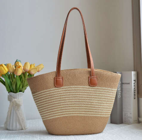 Handmade Beach Bag Fashionable Striped Grass For Summer 2023, New High-Capacity Artistic Style Woven Single Shoulder Portable Women's Bag Kq2