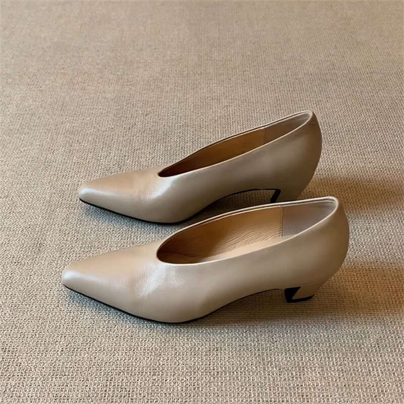 Low Designer Shoe Heels for Women 2025 Fall Leather Comfortable Pointed Toe Work Shoes Soft Sole