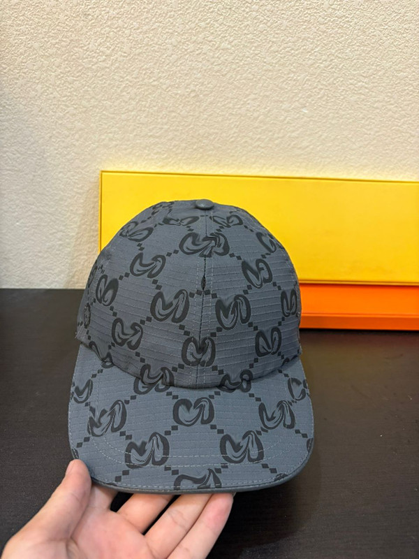 NEW Trucker Cap Latest Colors Ball Caps Luxury Designers Hat Fashion Embroidery Letters beach Hawaii Prevent bask in Cap B19